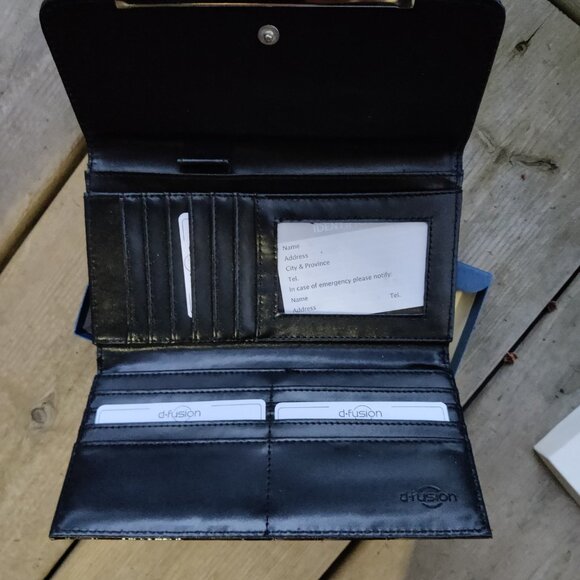 Ladies Wallet - Picture 4 of 6